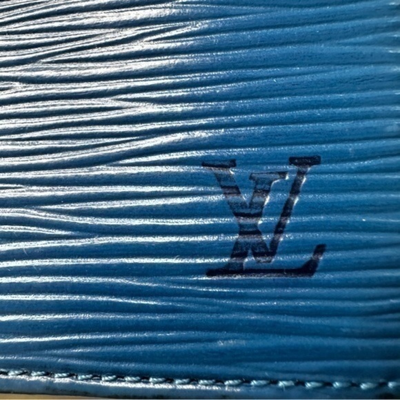 Louis Vuitton Epi Porte Monnaie Billets Tresor Leather Bifold Wallet - Picture 6 of 15